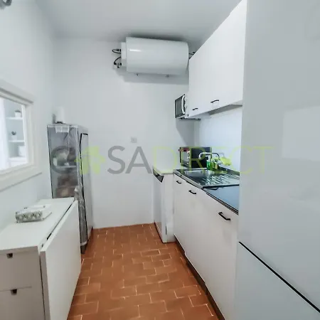 1 Bed Front Line Beachfront 公寓 阿尔姆尼卡